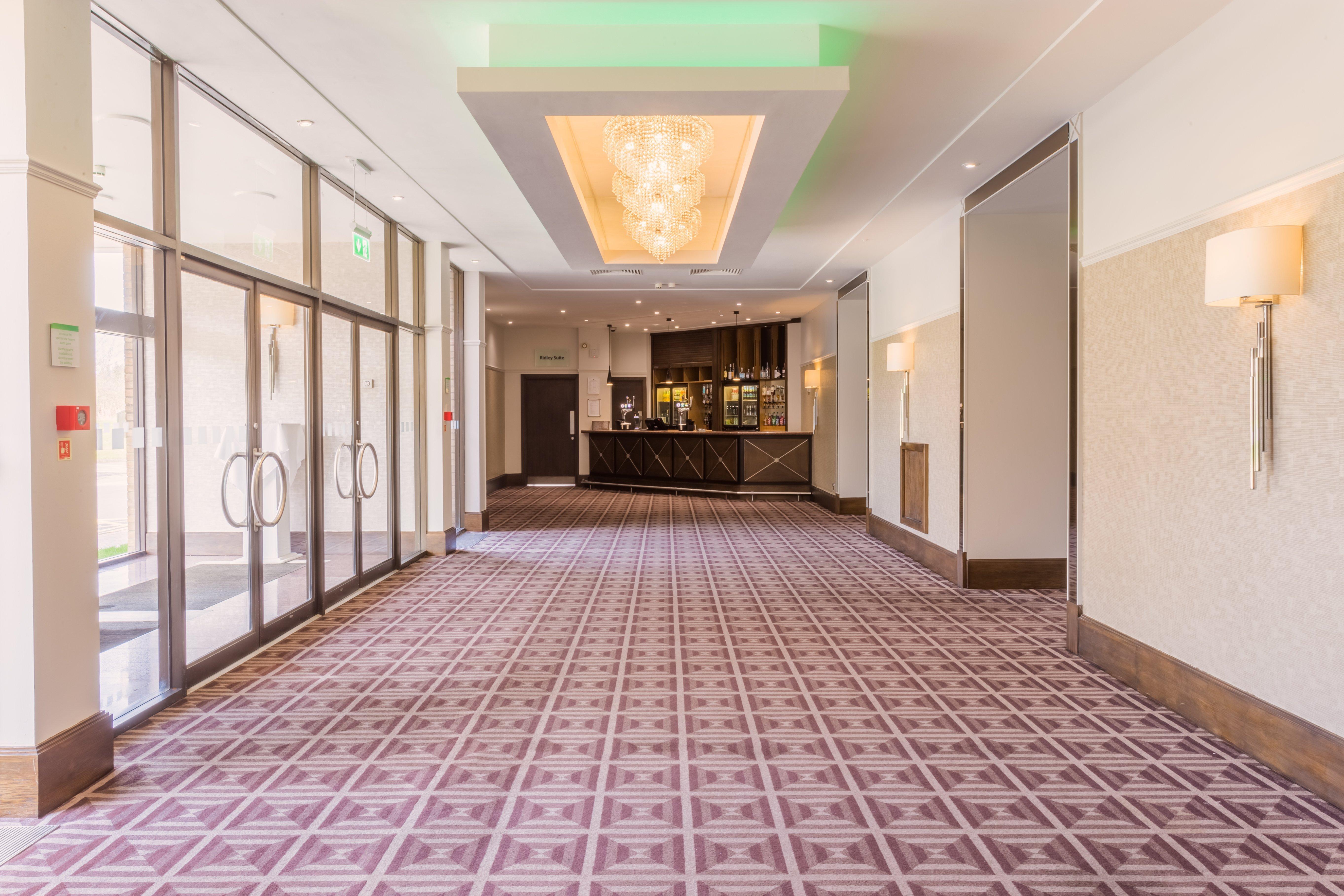 Holiday Inn Newcastle Gosforth Park By Ihg Seaton Burn Екстериор снимка