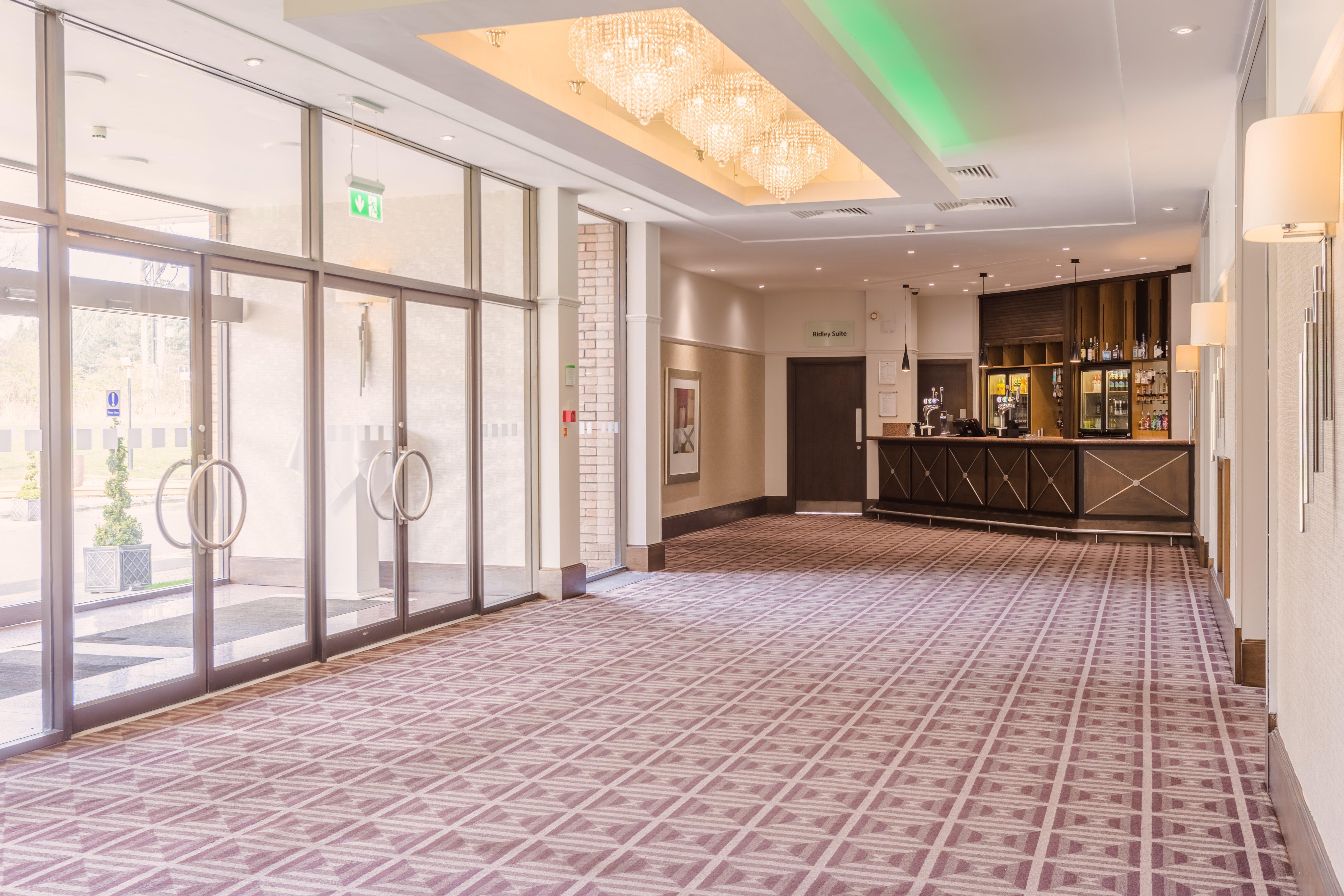 Holiday Inn Newcastle Gosforth Park By Ihg Seaton Burn Екстериор снимка