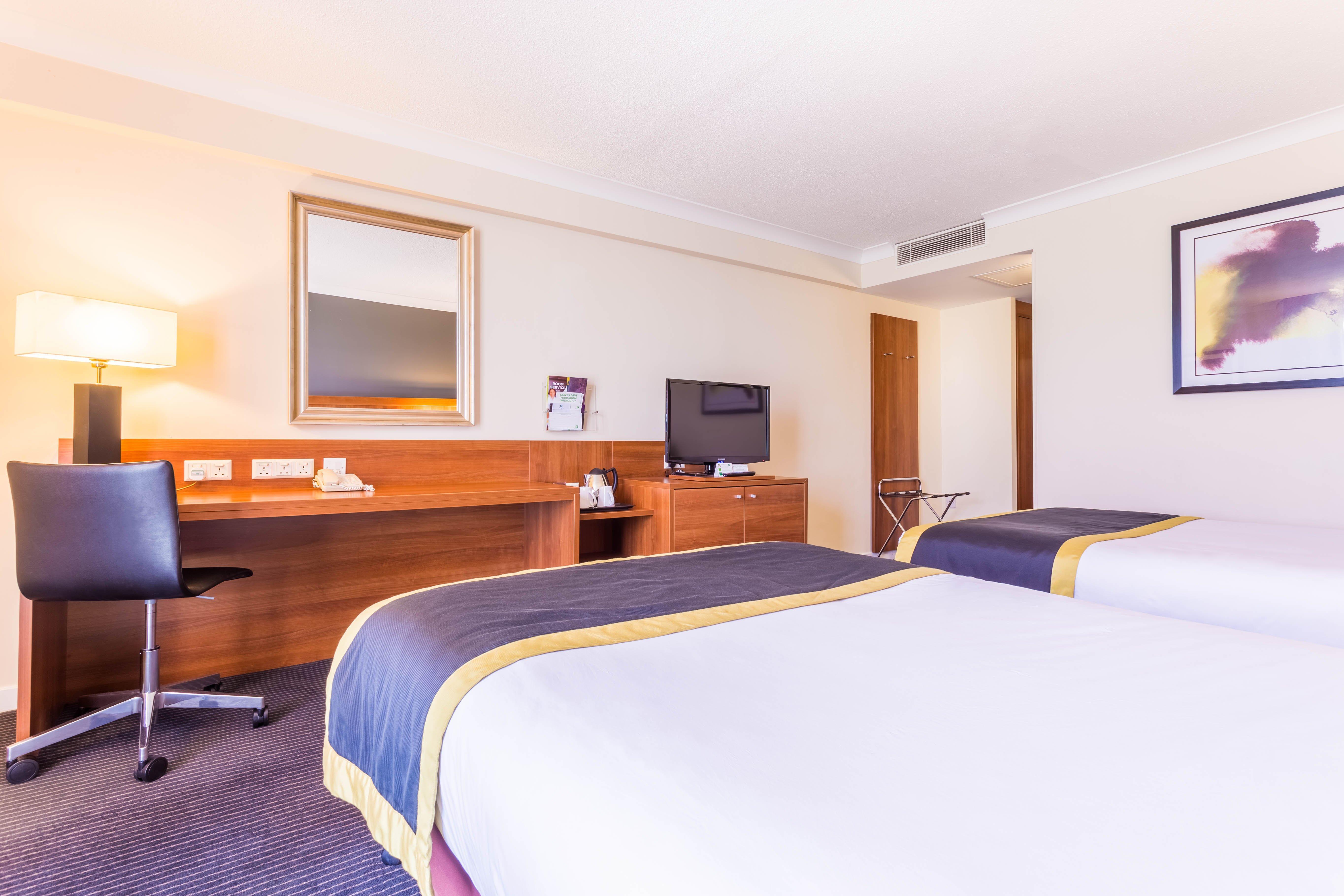 Holiday Inn Newcastle Gosforth Park By Ihg Seaton Burn Екстериор снимка